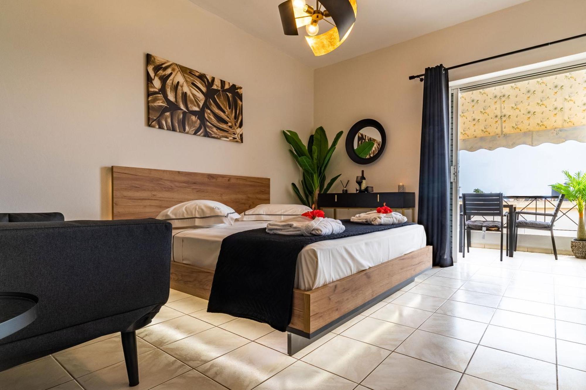 Islet View Apartment Tolo Exterior photo